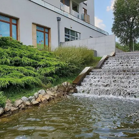 Urban Nest - Waw Chopin Airport Wygledowska 10 *