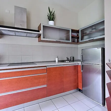 Urban Nest - Waw Chopin Airport Wygledowska 10 Warszawa