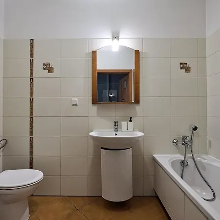 Urban Nest - Waw Chopin Airport Wygledowska 10 דירה ורשה